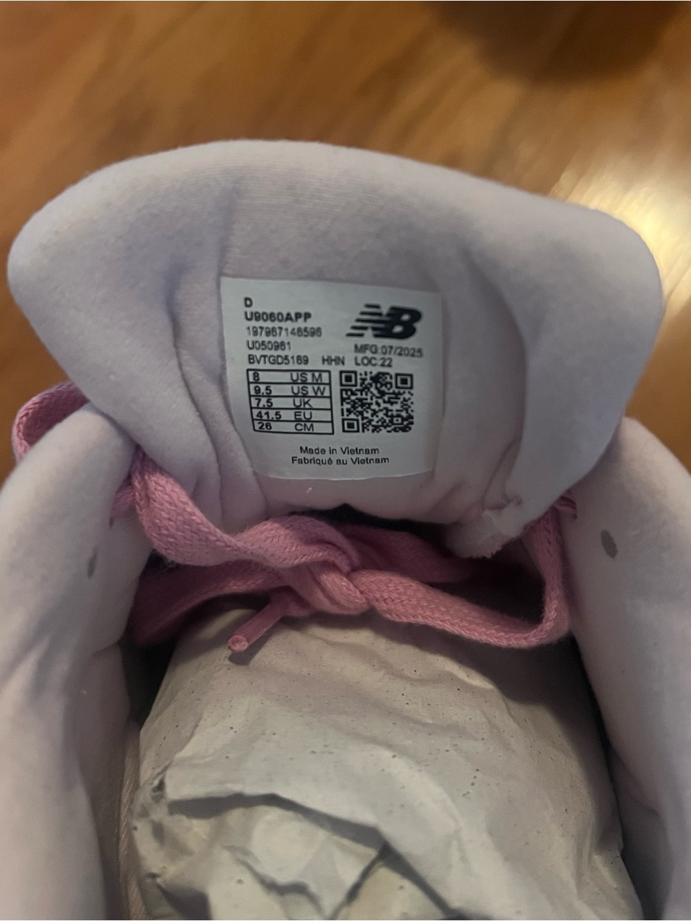 New Balance 9060 in Overdye Pink - Picture 5 of 5